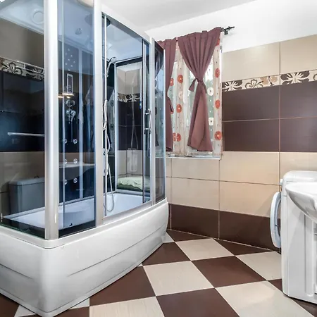3 Bedroom Cozy In Hreljin *