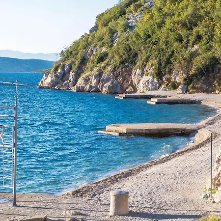 بيت للعطل 3 Bedroom Cozy In Hreljin *